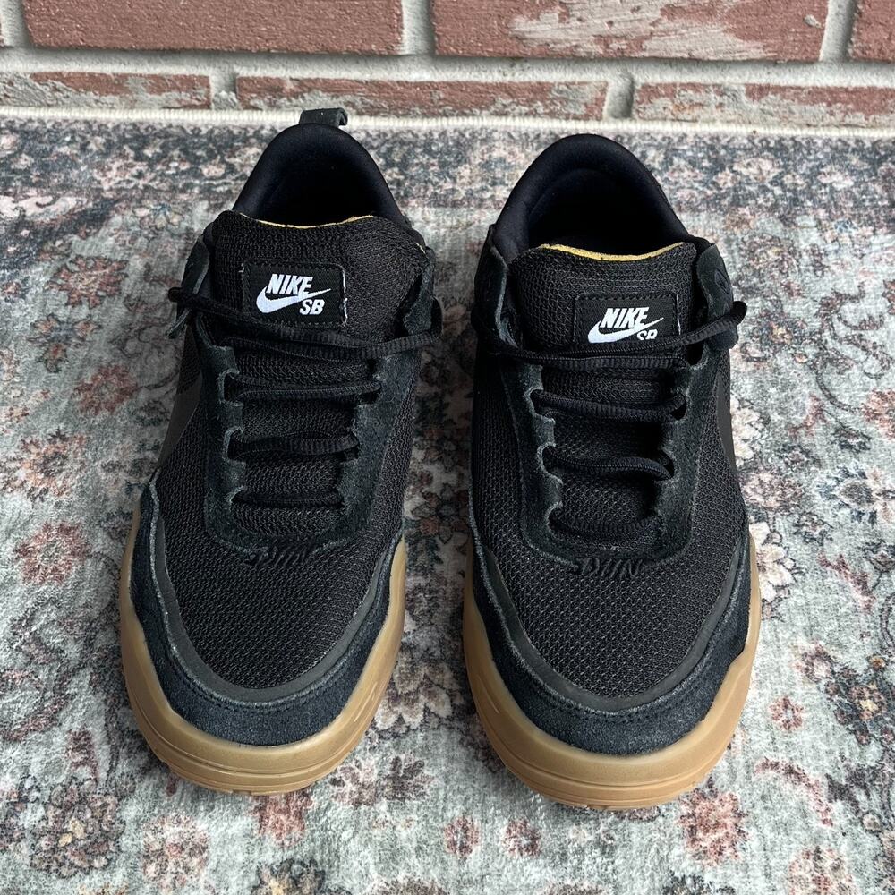 Nike SB Day One Black Gum Shoes / Kids 6.5Y Women 8 / Skateboarding School - Picture 3 of 11
